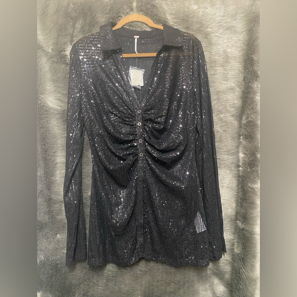 ✨NWT✨ Free People, Sequin Shirtee, Black/Noir, Size XL - Picture 10 of 13